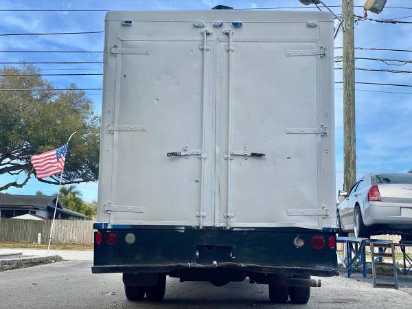 1996 Ford Econoline E350 - Photo 6