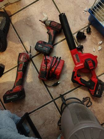 Milwaukee M18 tool bundle 1