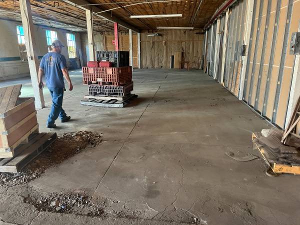 $3,300 / 8800ft2 - Industrial Space for Lease (Grand Rapids)64180500967042122