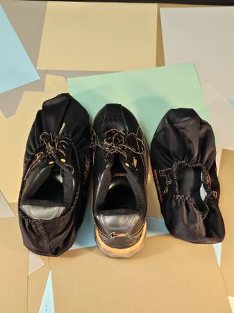 Hammer OrthoLite Bowling Shoes w/ Protective Covers - Black 1