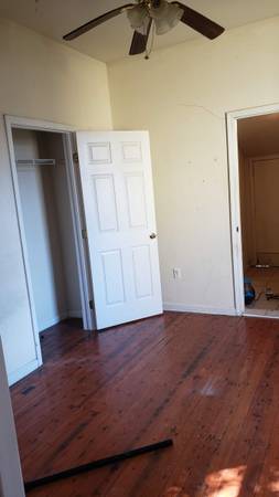 $550 / 1br - Seeking housemate for shared shotgun (Leonidas)63792269017475120