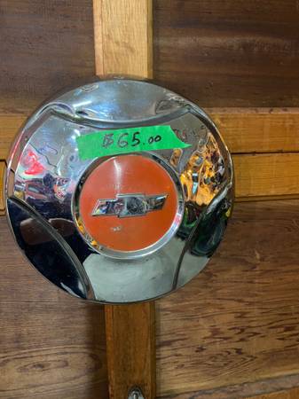 1964 Chevrolet  C10 hubcap 1