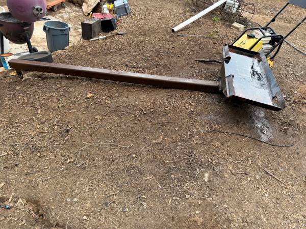 Skid steer boom attachment tree boom attachment 1