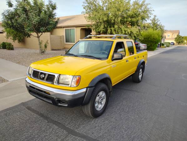 2000 Nissan frontier XE crew cab - $6,500 (Chandler)63470597423619121