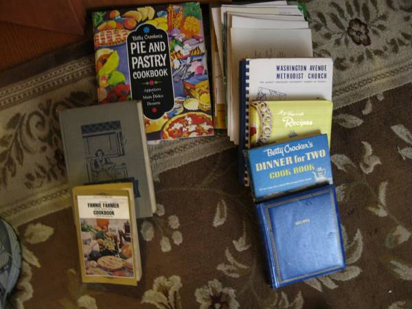 Assorted Vintage Cookbooks 1