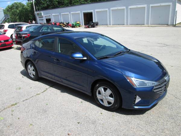 2019 Hyundia Elantra Sedan SE 52k Manual 6-Spd Azul 1 Dueño $9950 - $9,950 (Derry NH)63615673599619122