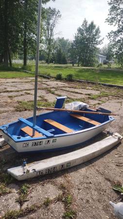 Sailing Dingy 1