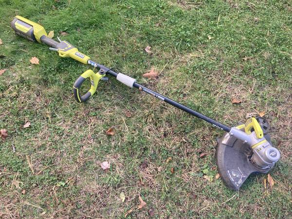 RYOBI 40V Cordless String Trimmer w/ 4.0Ah Battery & Charger 1