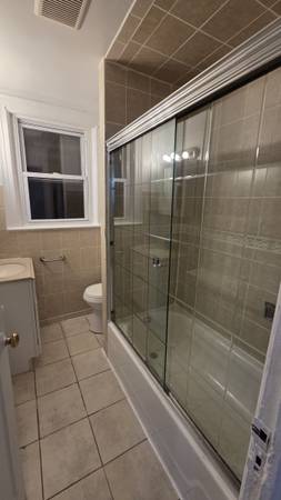 $2,500 / 2br - Flushing 2 Bed/$2500 (Flushing)63816679898755124