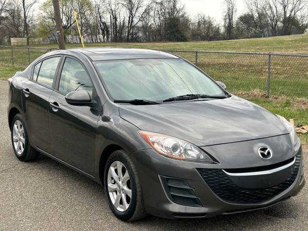 🍒🍒2011 MAZDA 3-148k-NO HAY PROBLEMAS MECÁNICOS LIMPIO-33mpg - $5,000 (OBO AEROPUERTO BWI)63616621813635121