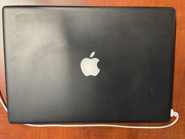 Macbook 4.1 (2008) 1