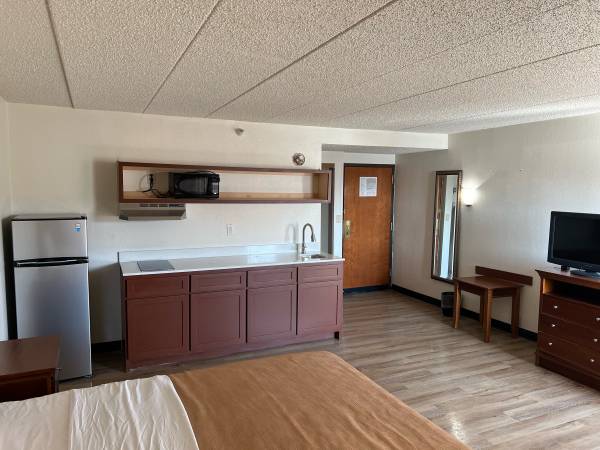 $899 / 1br - 300ft2 - Cheap weekly/monthly rentals in midtown tulsa (Tulsa)63982126079619121