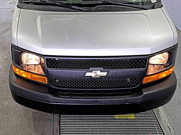 2014 Chevrolet Express Van de pasajeros 1500 LS 💲PAGOS DISPONIBLES💲 FINANCIAMIENTO DISPONIBLE - $21,500 (PHOENIX)63470595846147124