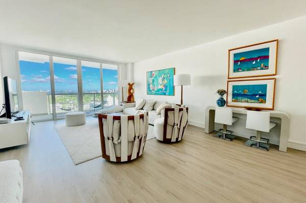 $5,300 / 2br - 930ft2 - 👌 MIAMI BEACH: 2/2 Furnished Best Value On This Unit  Available Short-Term! - (Miami Beach)64049280113411122