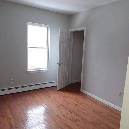 $2,500 / 3br - 2100ft2 - 3BR con apartamento principal grande - METHUEN disponible (methuen)63869887782145122