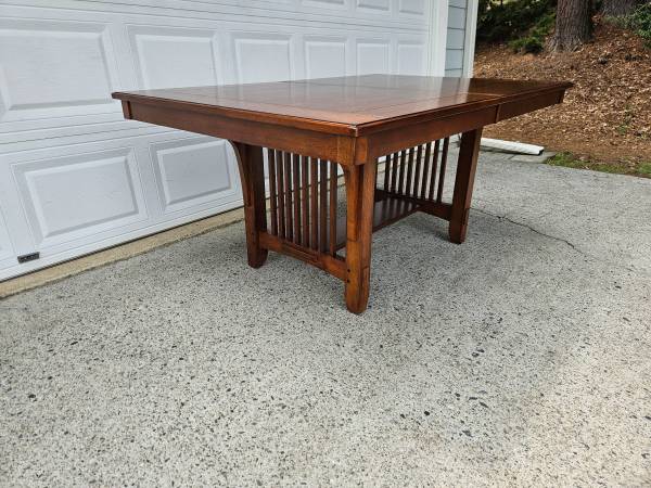 Expandable dining room table mission / arts & crafts style 1