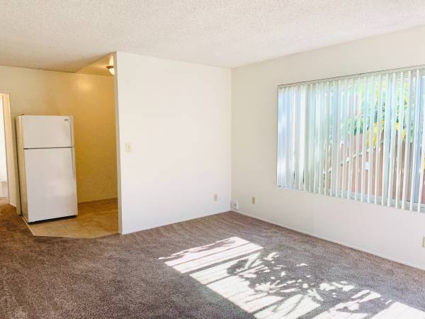 $2,695 / 2br - 800ft2 - ¡VIVE CERCA DE LA PLAYA! ÁTICO DE 2 HABITACIONES Y 1 BAÑO. $2,695/mes (804 Jamaica Court)63663752779649122