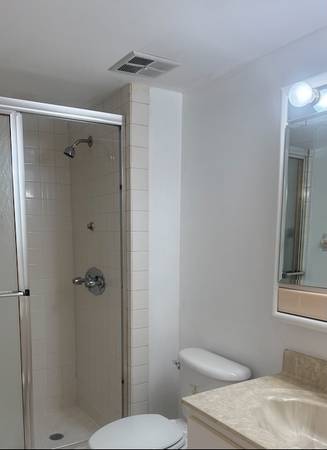 $1,200 / 2br - ¡CONDOMINIO DESEABLE EN ORMOND BEACH! (Ormond Beach)63791497438721124
