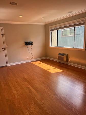 $1,435 / 1br - 1-bathroom unit in a one story 4-Plex (santa clara)64055523780481122