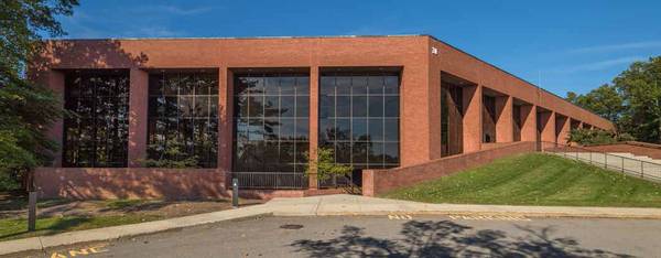 Mansfield: Office Space Several Sizes, and a10k sq ft Warehouse 1