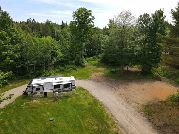 $1,250 / 1br - 296ft2 - Numerous hazelnut trees are scattered throughout the property (Lyndonville, VT)63784685079299120