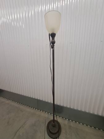 Standing lamp 1