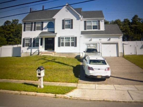 Beautiful New house in Ocean Acres $3.800 1