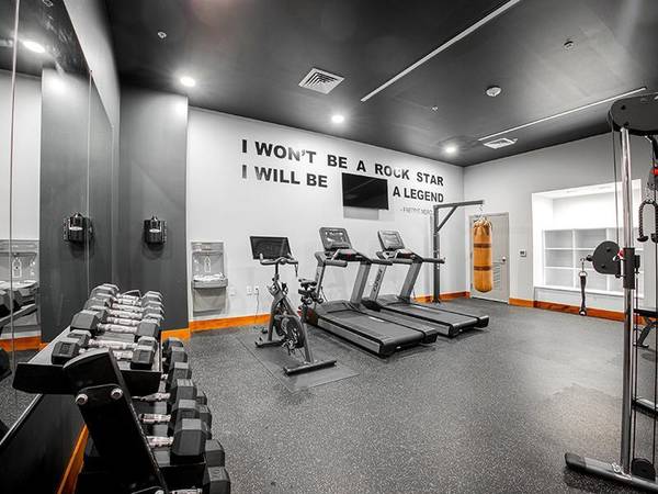 $1,299 / 401ft2 - Package Lockers, Fitness Center w/ Cardio Machine & Free Weights (4111 North East Martin Luther King Junior Boulevard Por)63831683348867122