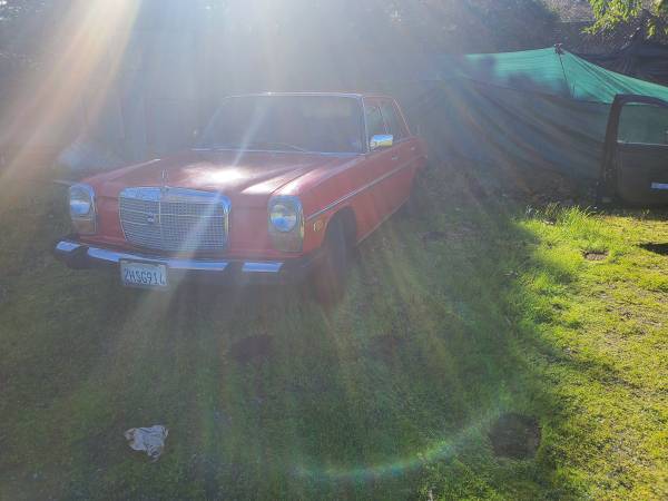 1976 Mercedes 240D W115 - $1 (san leandro)63617850122625123