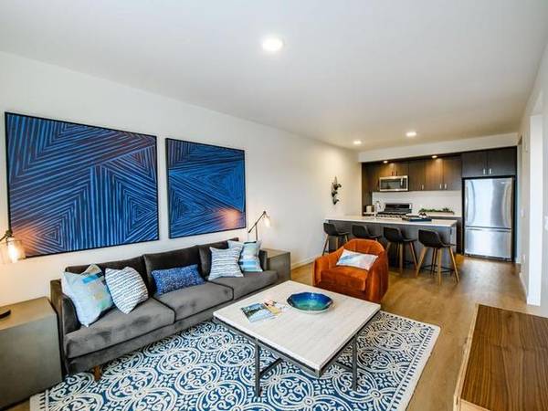 $1,954 / 1br - 813ft2 - Auto-on Internet, Wood Style Plank Flooring, Fitness Center (Mississippi)63956503945218121