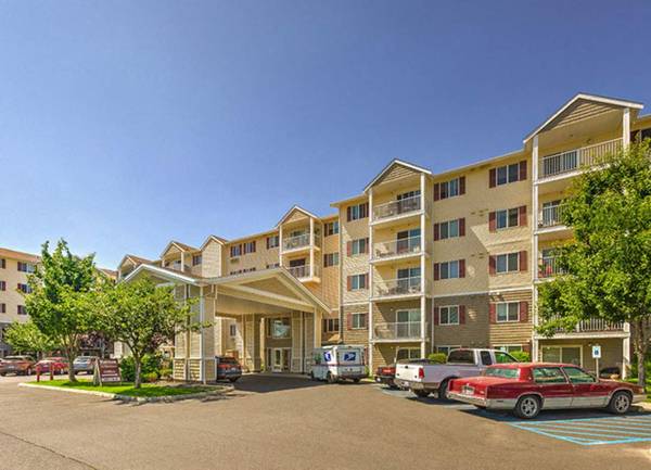 Two Libraries, Covered Parking, Recycling 1