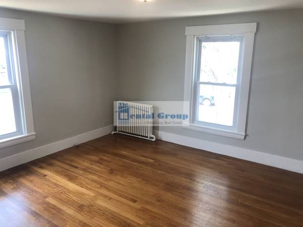 $2,250 / 2br - Excelente ubicación, 1BR y oficina recién pintado63839290382723124