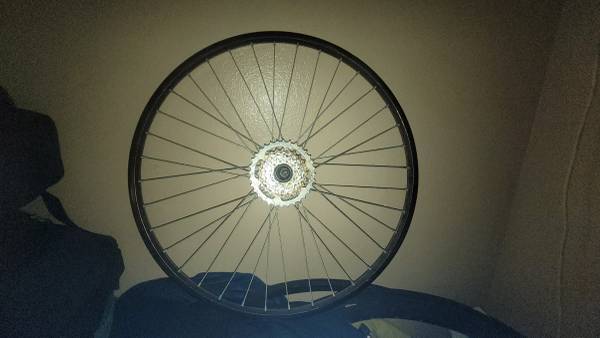 26" bicycle wheel. 1