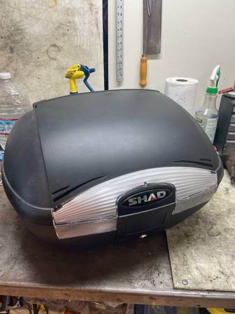 Shad SH45 topbox and plate 1