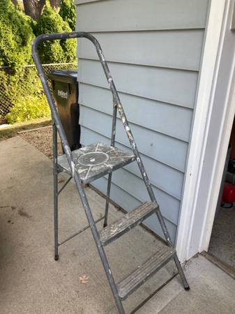 Aluminum Step ladder 1