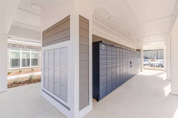 $1,193 / 1br - 659ft2 - See if you qualify! Amazing rates. Subsidized 1 bed, 1 bath (Decatur)63964128214915121