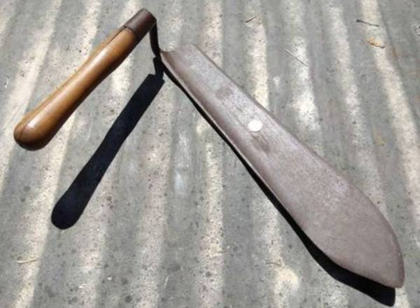 Large antique hand sicle 1