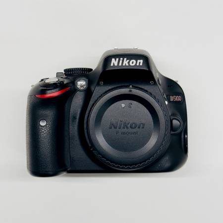 Nikon D5100 camera body - $300 (hayward / castro valley)63471132466435120