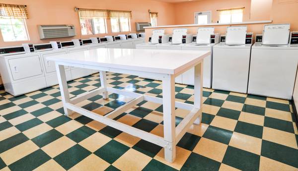 $279 / 2br - 400ft2 - Rooms available now! $279 + Taxes & Deposit! (Ft Worth)63796477069057122