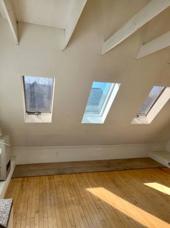 $2,100 Cute Somerville Studio For $2,100 AVAIL 11/1/25 (Somerville)63810012863617122