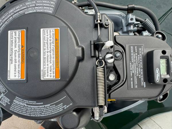 Yamaha de 9,9 hp, eje corto, 4 tiempos, como nuevo - $2.695 (Tacoma)63471420215041124