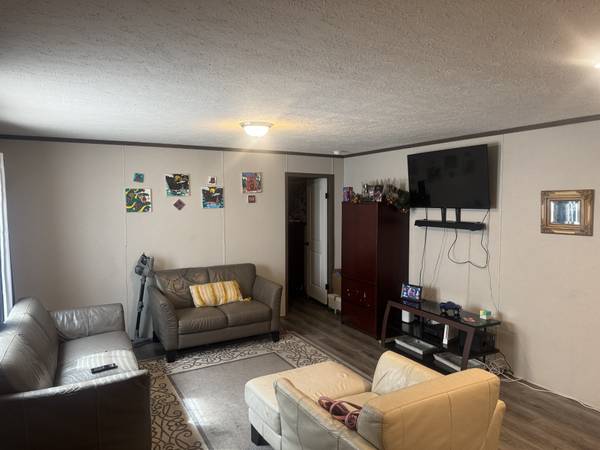 $1,300 / 3br - FOR SALE NEW $71,000 (lansing)63920838560642122