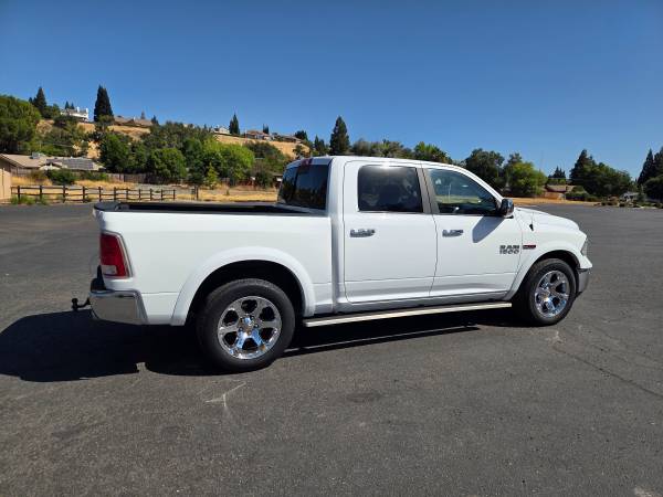 2017 Ram Ecodiesel Laramie título limpio - $27,500 (Rocklin)63470760904193123