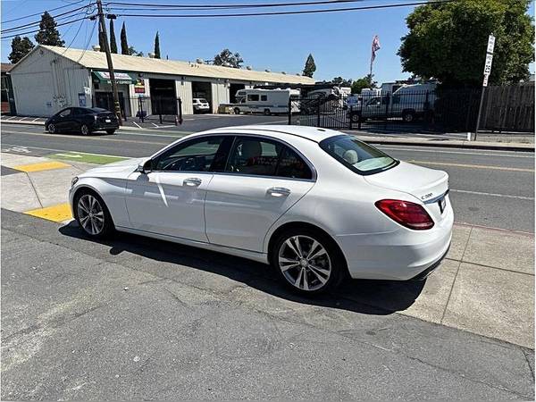 2015 Mercedes-Benz Clase C C 300 Sedán 4D - $15598,00 (Alamo Square / Nopa)63470954776833124