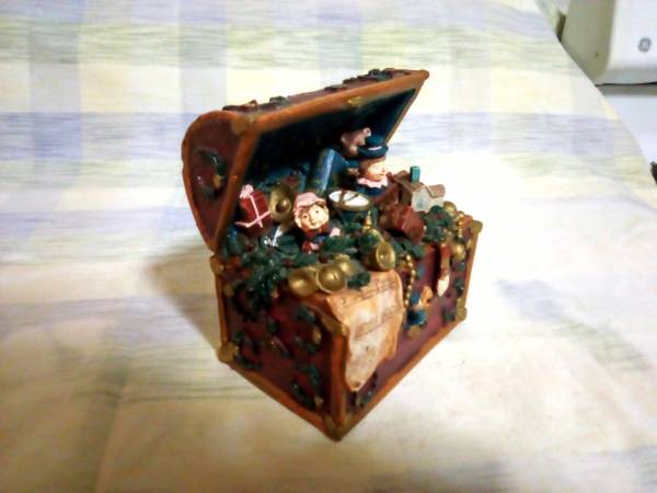 Musical Toy Chest Statue 1