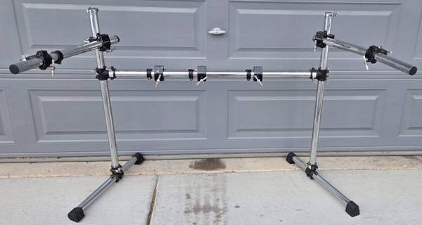 Gibraltar drum rack with 5 clamps 1