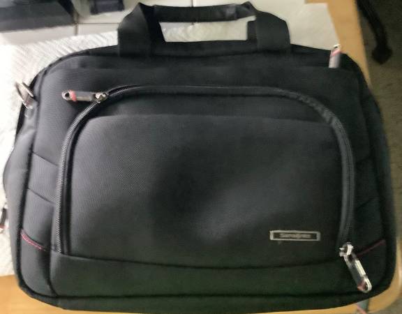 Samsonite carryover bag good shape 1