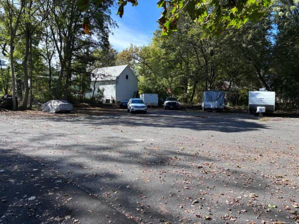 $65 / 250ft2 - RVs, Trailers, Boats, Extra Vehicle Storage63982837604226121