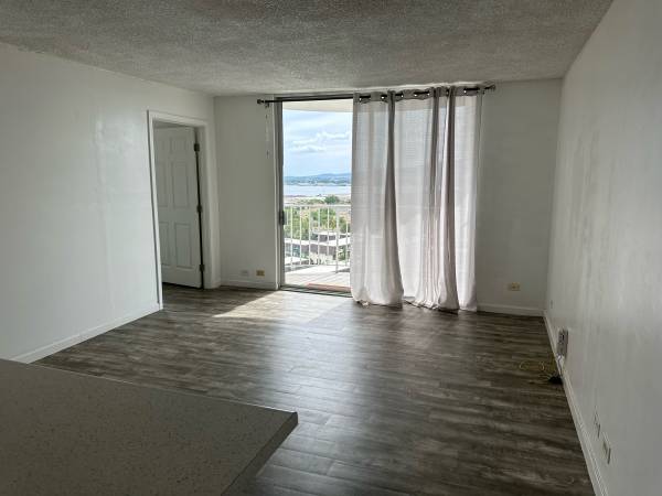$2,100 / 1br - Pearlridge Garden and tower (Pearlridge)63939535942786121