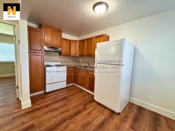 $1,795 / 1br - 1 bed/ 1 bath unit in gated community-Seaside Unit C (Seaside)64009499598082122